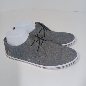 Apt. 9 Apwiley Grey Sneaker / Dress Shoe Men's Size 8 White Soles Worn Once